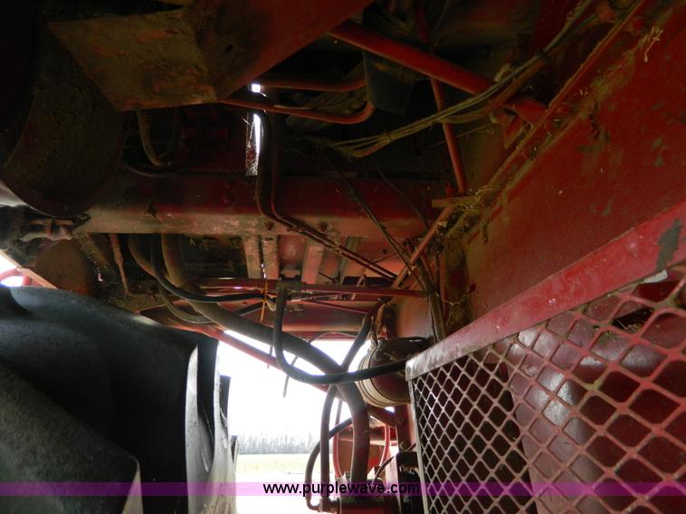 image for item H2495 1981 International 1460 Axial-Flow combine