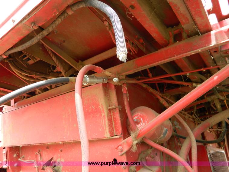 image for item H2495 1981 International 1460 Axial-Flow combine