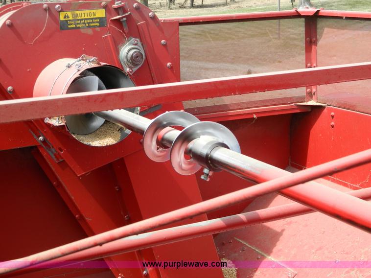 image for item H2495 1981 International 1460 Axial-Flow combine