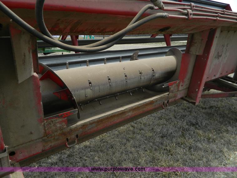 image for item H2495 1981 International 1460 Axial-Flow combine