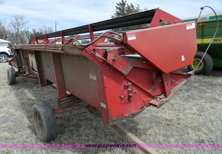 image for item H2495 1981 International 1460 Axial-Flow combine