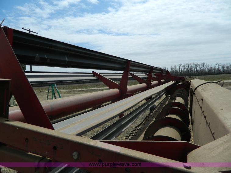 image for item H2495 1981 International 1460 Axial-Flow combine