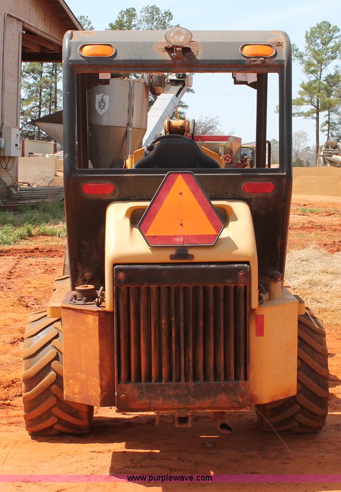 image for item H5736 Wilmar Wrangler 4550 loader