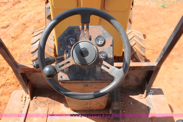 image for item H5736 Wilmar Wrangler 4550 loader