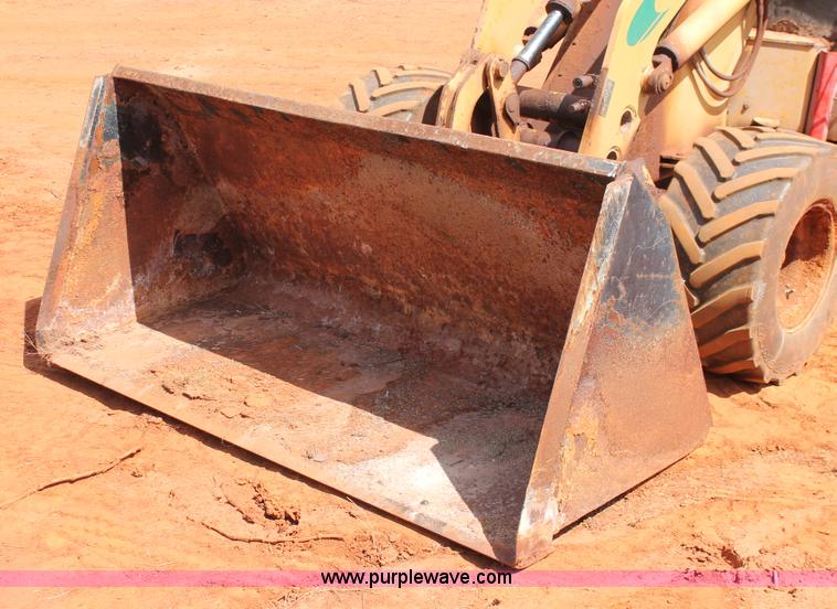 image for item H5736 Wilmar Wrangler 4550 loader