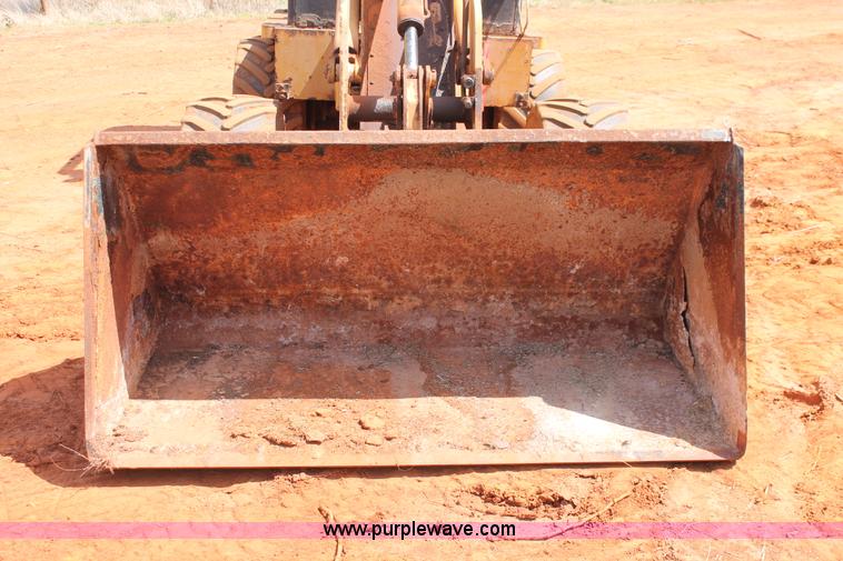 image for item H5736 Wilmar Wrangler 4550 loader