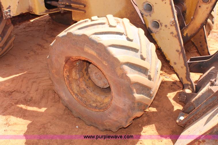 image for item H5736 Wilmar Wrangler 4550 loader