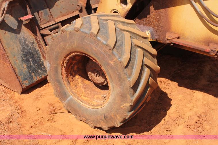 image for item H5736 Wilmar Wrangler 4550 loader