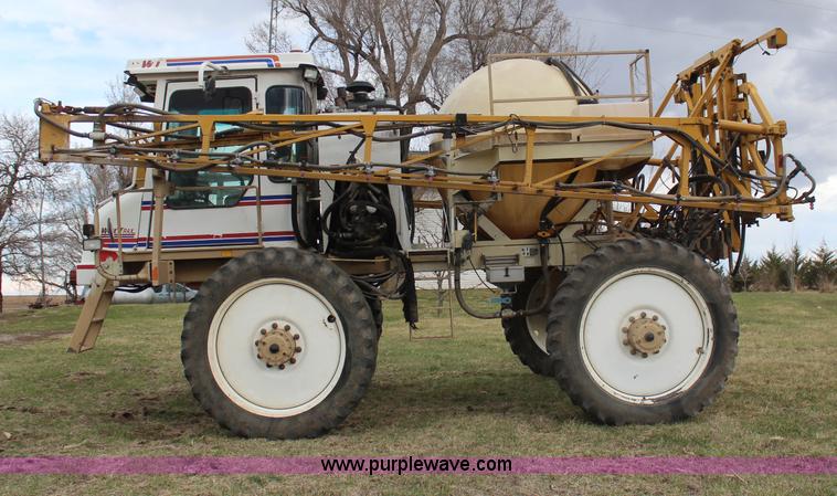 image for item H6155 1998 Tyler Patriot WT self-propelled sprayer