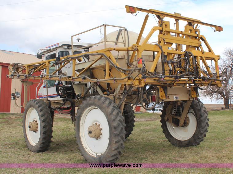image for item H6155 1998 Tyler Patriot WT self-propelled sprayer