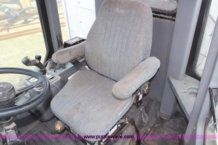 image for item H6155 1998 Tyler Patriot WT self-propelled sprayer