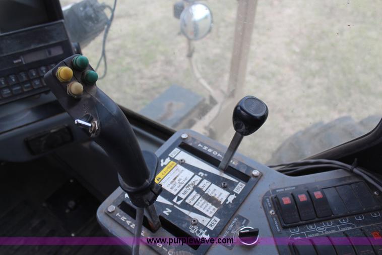 image for item H6155 1998 Tyler Patriot WT self-propelled sprayer