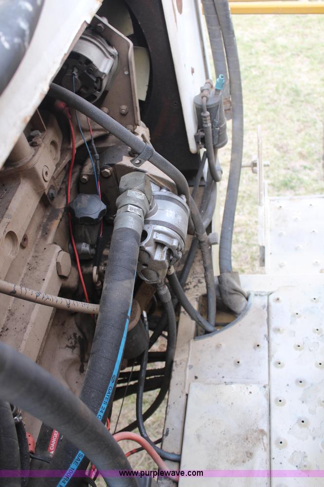 image for item H6155 1998 Tyler Patriot WT self-propelled sprayer