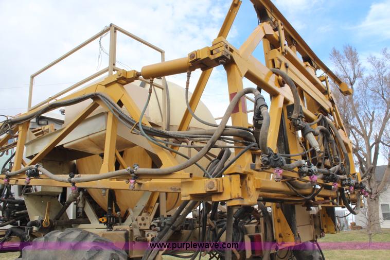 image for item H6155 1998 Tyler Patriot WT self-propelled sprayer