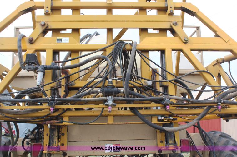 image for item H6155 1998 Tyler Patriot WT self-propelled sprayer