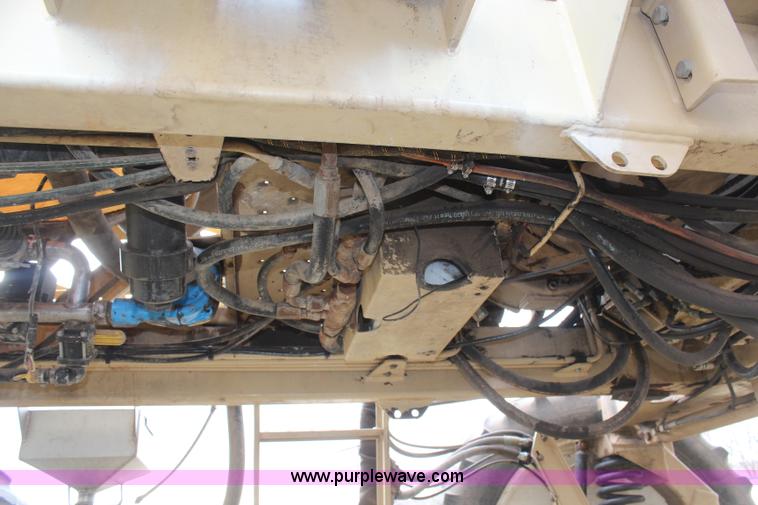 image for item H6155 1998 Tyler Patriot WT self-propelled sprayer