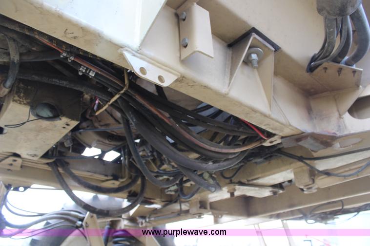 image for item H6155 1998 Tyler Patriot WT self-propelled sprayer