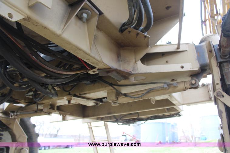 image for item H6155 1998 Tyler Patriot WT self-propelled sprayer