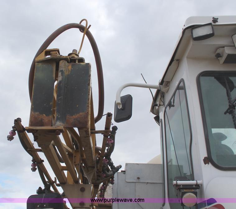 image for item H6155 1998 Tyler Patriot WT self-propelled sprayer