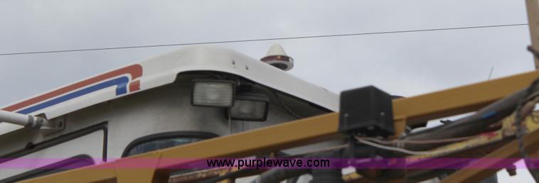 image for item H6155 1998 Tyler Patriot WT self-propelled sprayer