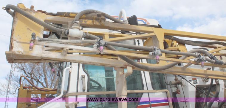 image for item H6155 1998 Tyler Patriot WT self-propelled sprayer