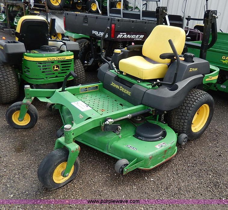 2005 John Deere 757 ZTrak lawn mower in Baldwin City, KS Item H6194