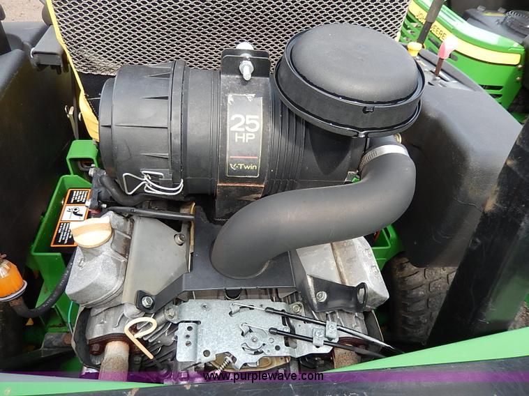 image for item H6194 2005 John Deere 757 Z-Trak lawn mower