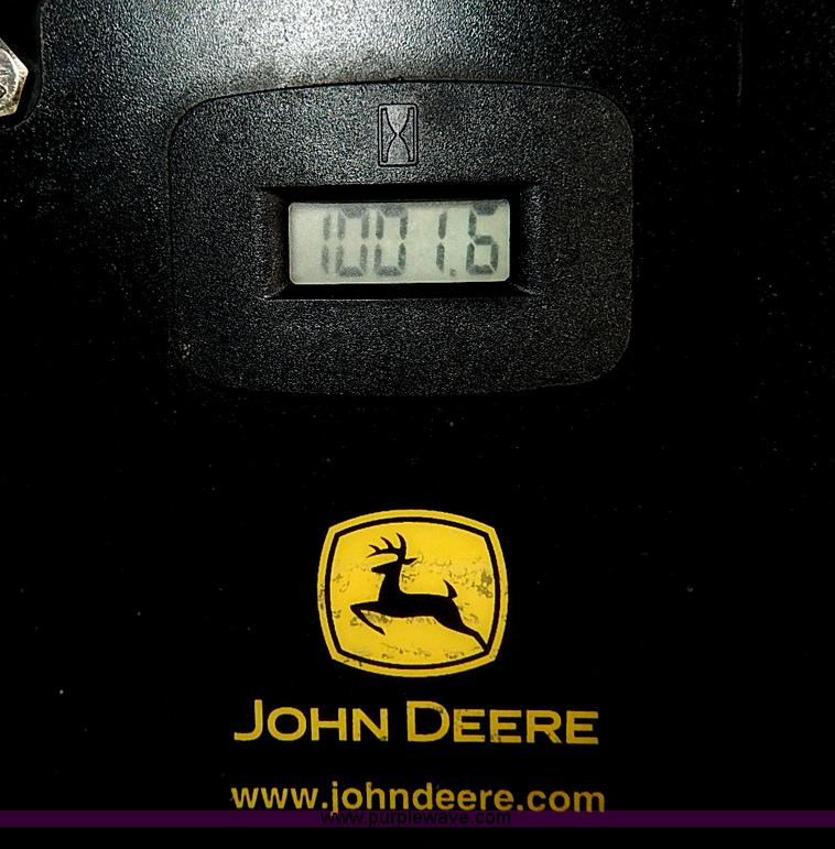 image for item H6194 2005 John Deere 757 Z-Trak lawn mower