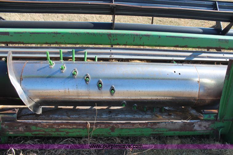 image for item H6234 1995 John Deere 930 rigid platform head