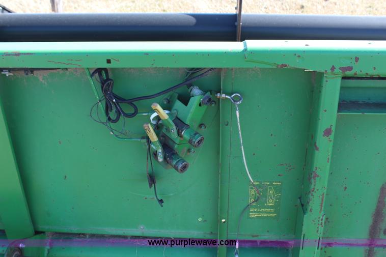 image for item H6234 1995 John Deere 930 rigid platform head