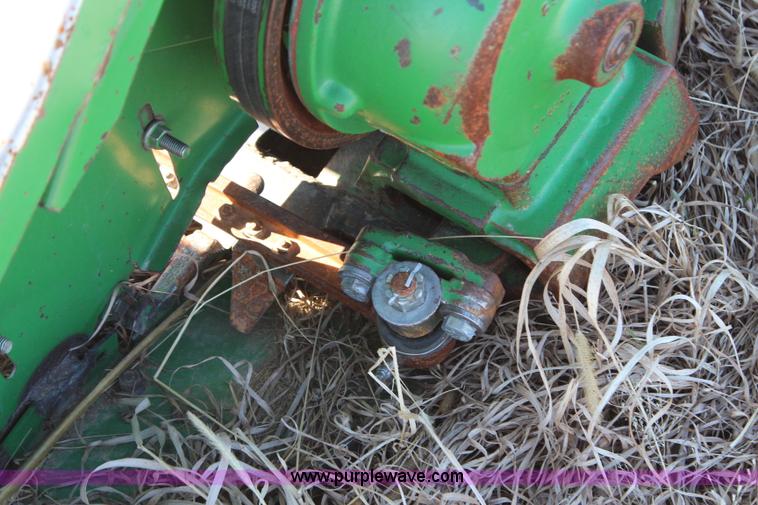 image for item H6234 1995 John Deere 930 rigid platform head