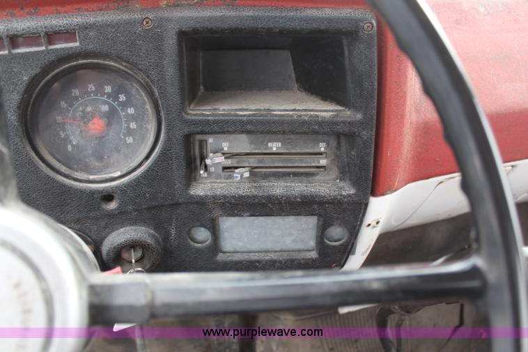 image for item H6891 1978 Chevrolet C65 truck cab and chassis