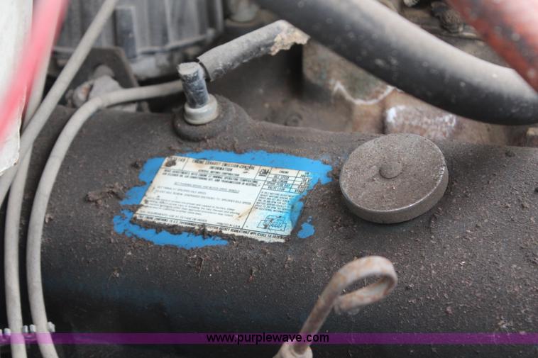 image for item H6891 1978 Chevrolet C65 truck cab and chassis