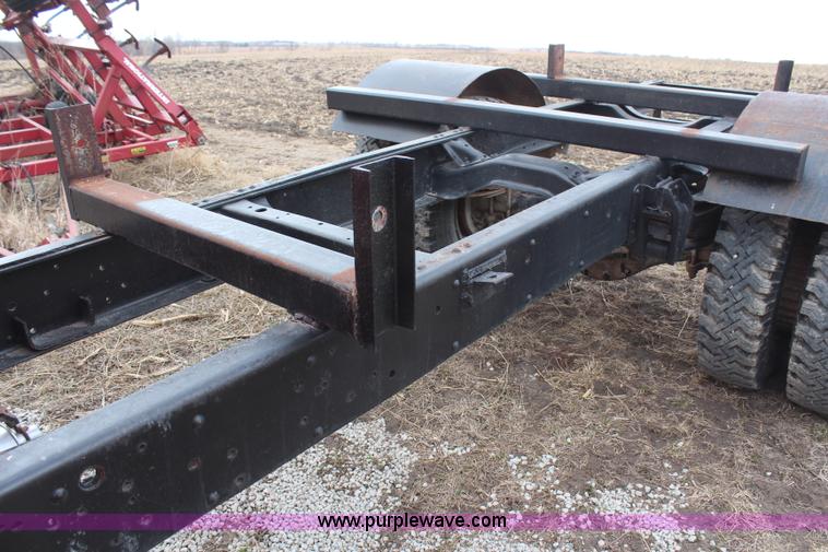 image for item H6891 1978 Chevrolet C65 truck cab and chassis