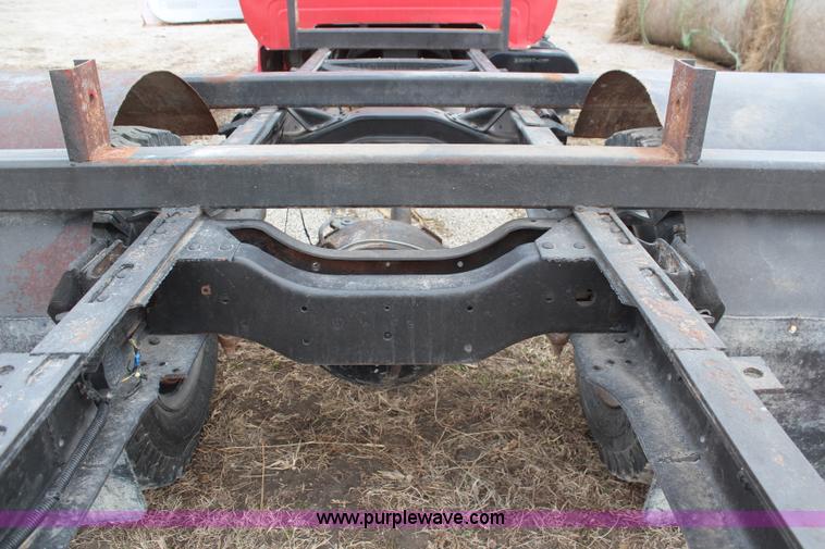 image for item H6891 1978 Chevrolet C65 truck cab and chassis