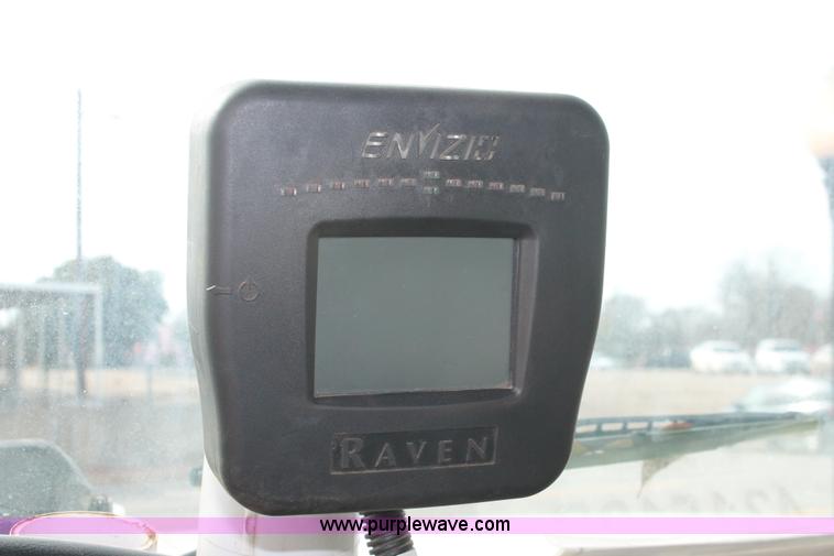 image for item H8266 1996 International 4900 floater spreader truck