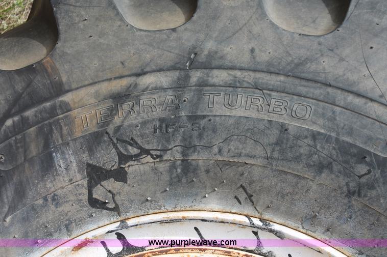 image for item H8266 1996 International 4900 floater spreader truck