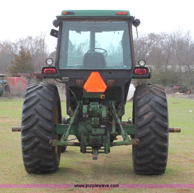 image for item H8268 1982 John Deere 4440 tractor