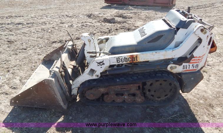 image for item I1041 2002 Bobcat MT50 walk-behind loader
