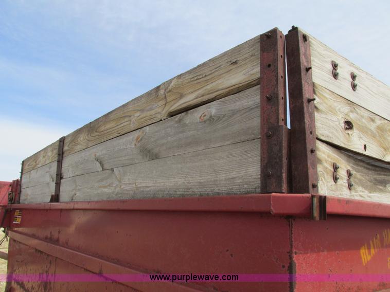 image for item I4188 Blair Feed-R-Wagon