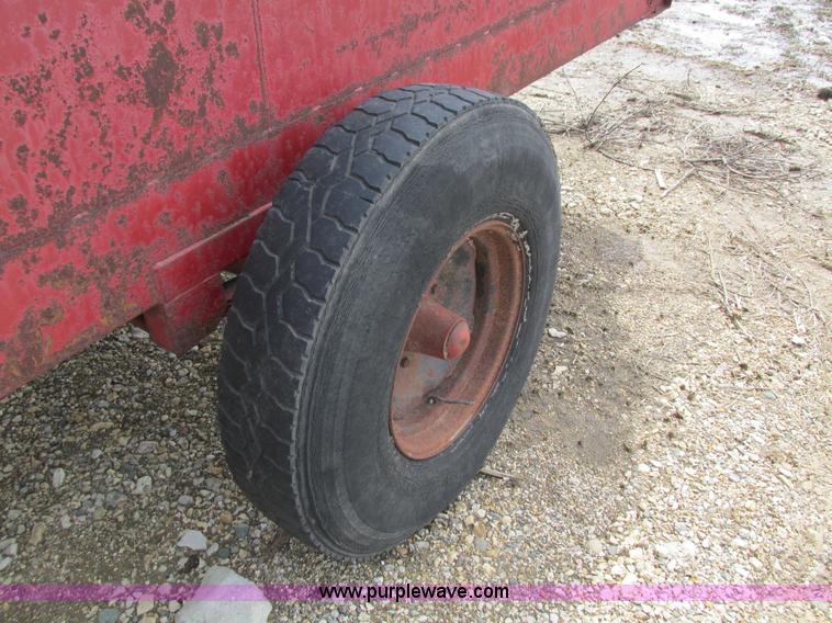 image for item I4188 Blair Feed-R-Wagon