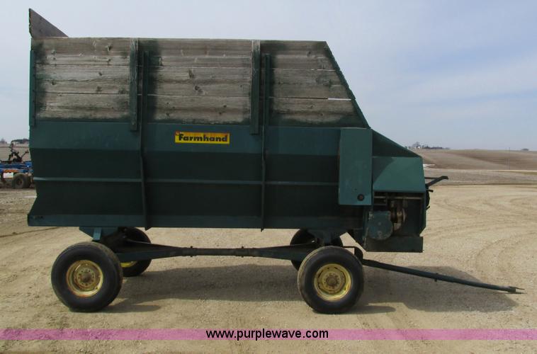 image for item I4190 Farm Hand F44B feed wagon