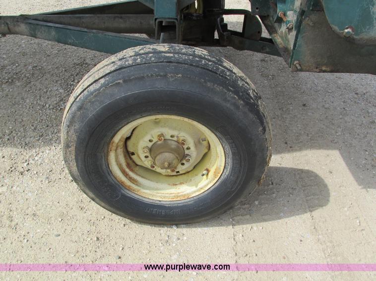 image for item I4190 Farm Hand F44B feed wagon