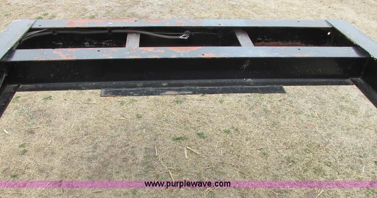 image for item I5519 1993 Combine/sprayer trailer