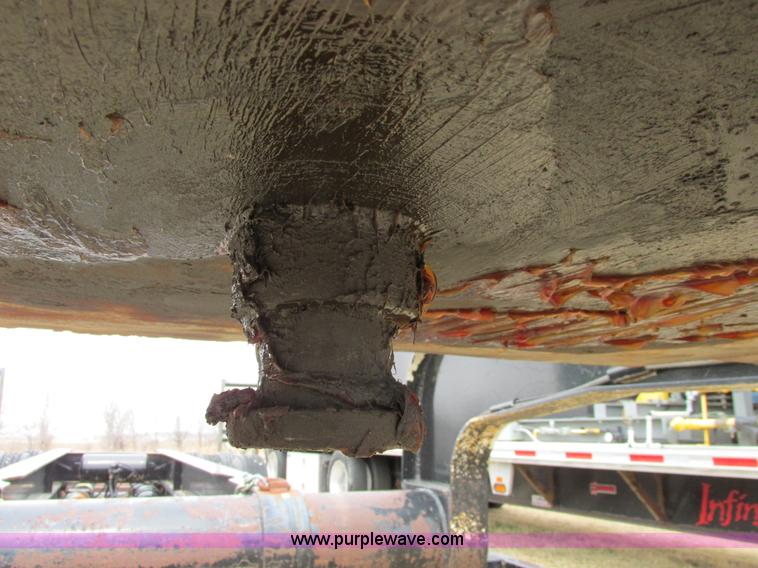 image for item I5519 1993 Combine/sprayer trailer