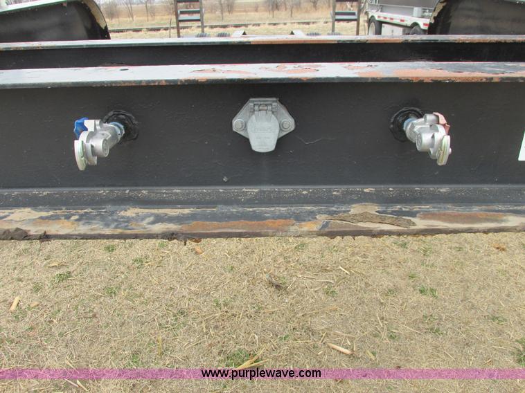 image for item I5519 1993 Combine/sprayer trailer