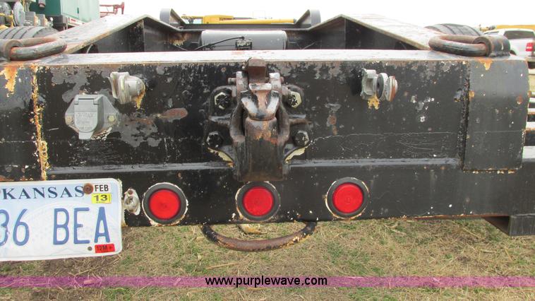 image for item I5519 1993 Combine/sprayer trailer