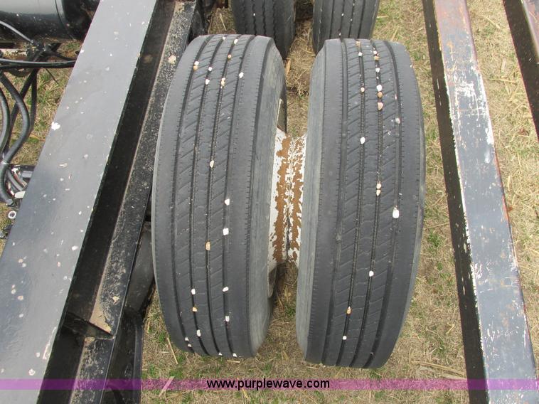 image for item I5519 1993 Combine/sprayer trailer