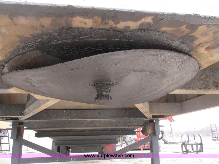 image for item I5521 2009 Alameda AHB32 32' grain trailer