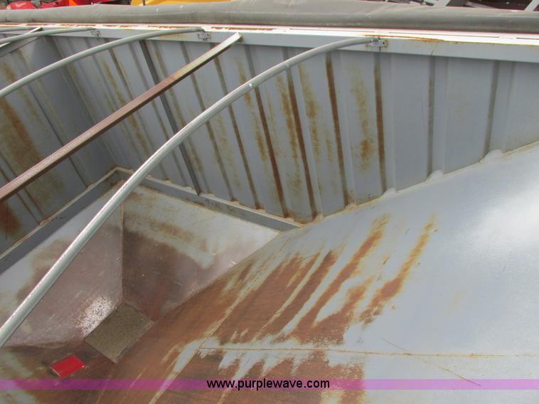 image for item I5521 2009 Alameda AHB32 32' grain trailer